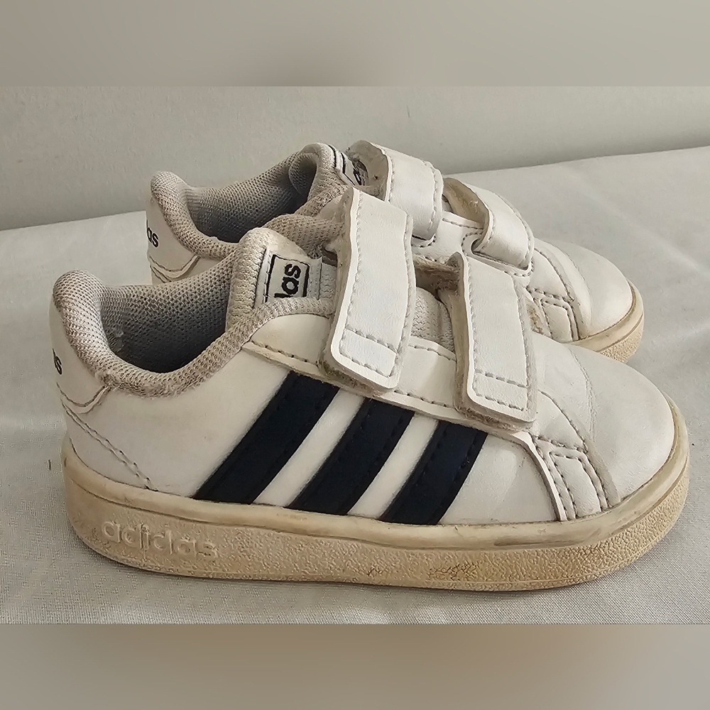 ADIDAS Grand Court White & Black Leather Velcro Closure Sneakers, Shoes - Picture 3 of 7